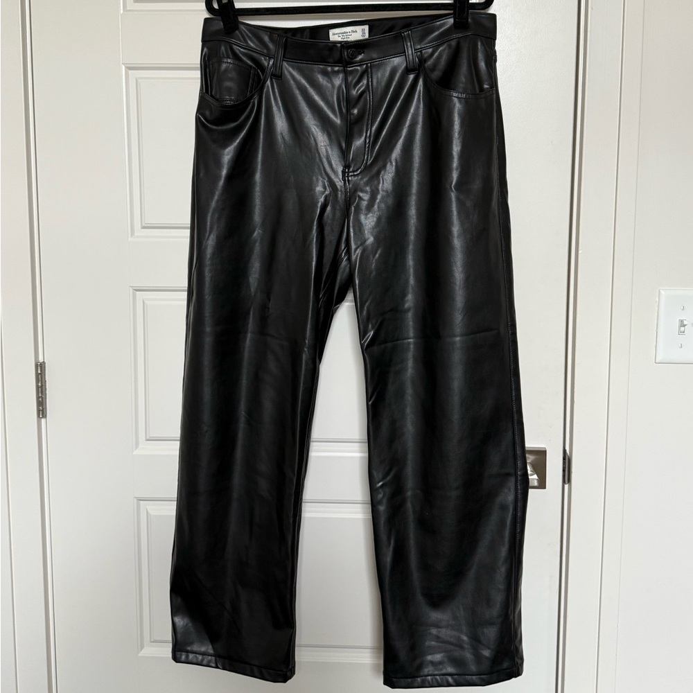 Abercrombie & Fitch Faux Leather 90s Relaxed Pants